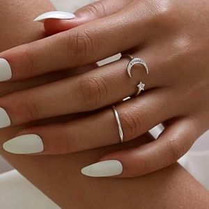 2 Piece Silver Rhinestone Moon & Star Rings